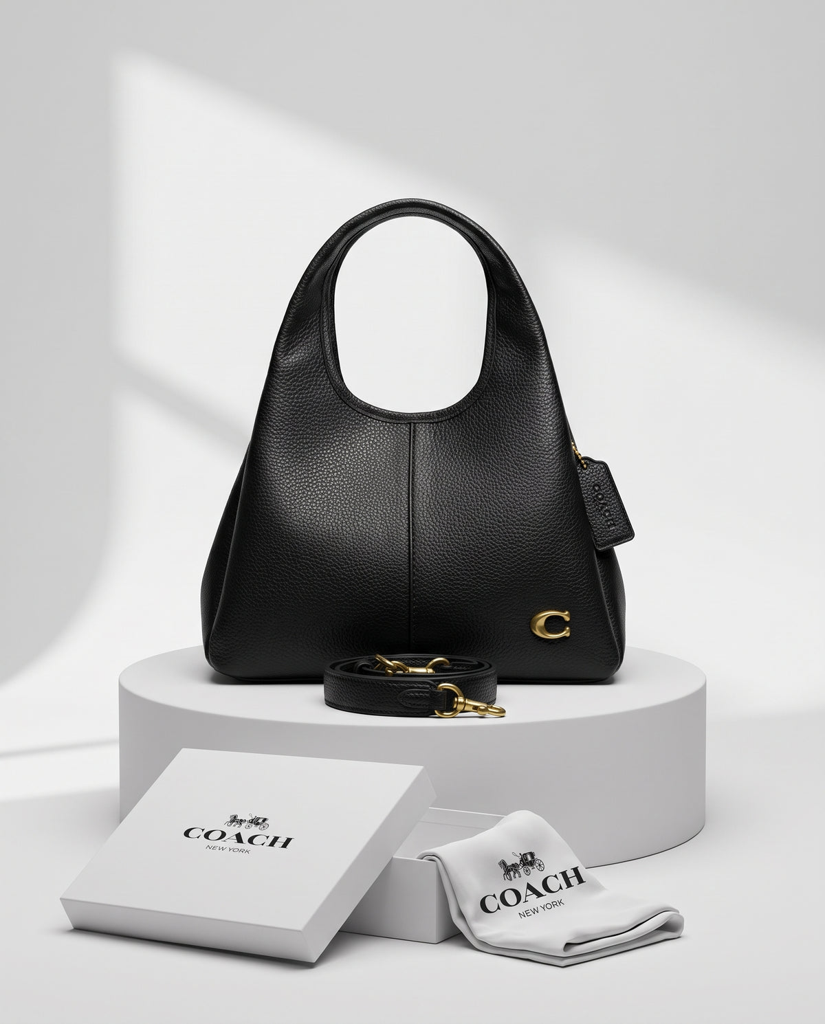 COACH Lana Shoulder Bag 23