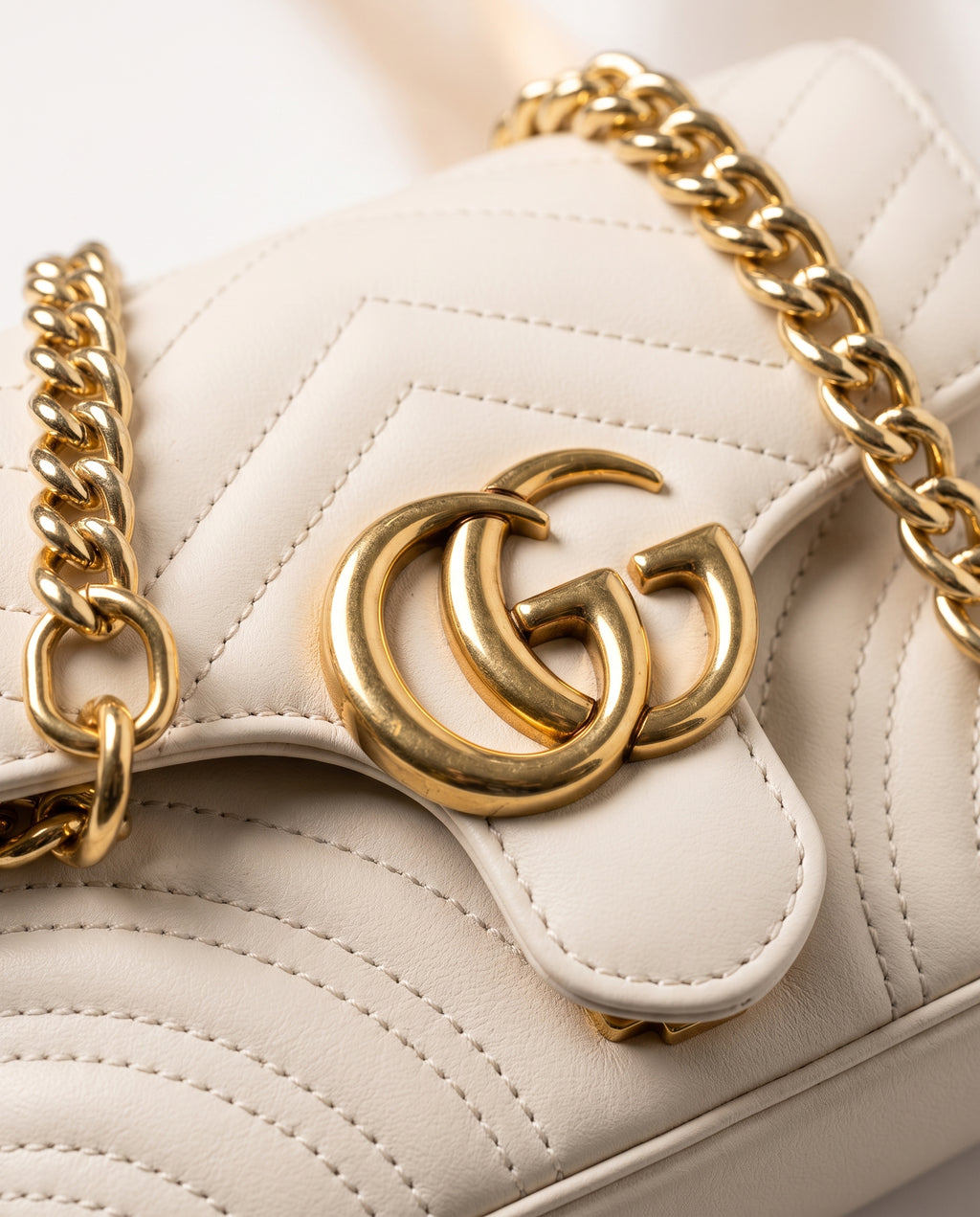 Gucci GG Marmont Mini Top Handle Bag