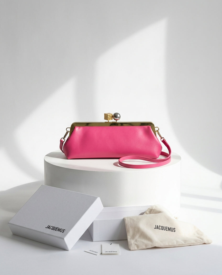 Jacquemus The Salon Rond-Carré Leather Clutch Bag