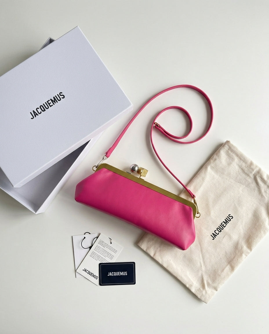 Jacquemus The Salon Rond-Carré Leather Clutch Bag